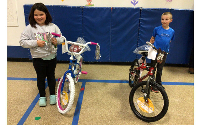 Houlton Elementary School students win bikes - Vimarsana News